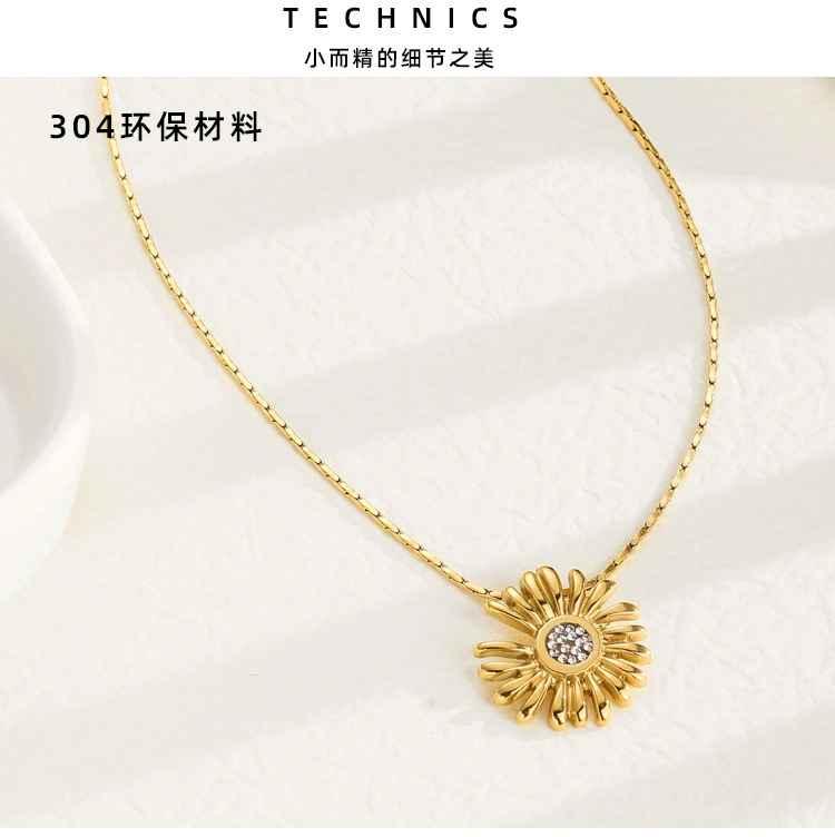 Diamond-Set Small Daisy Pendant Plated 14K Gold European Necklace